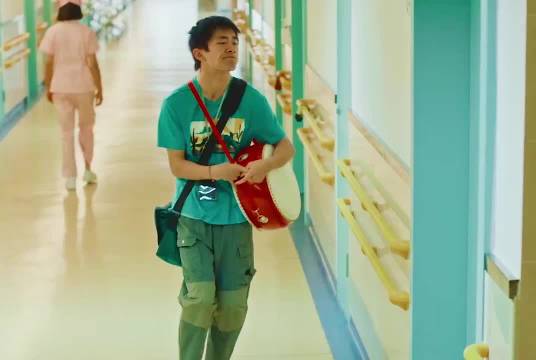 “当妈妈有了妹妹后 千玺才发现自己一直是多余的~”…….