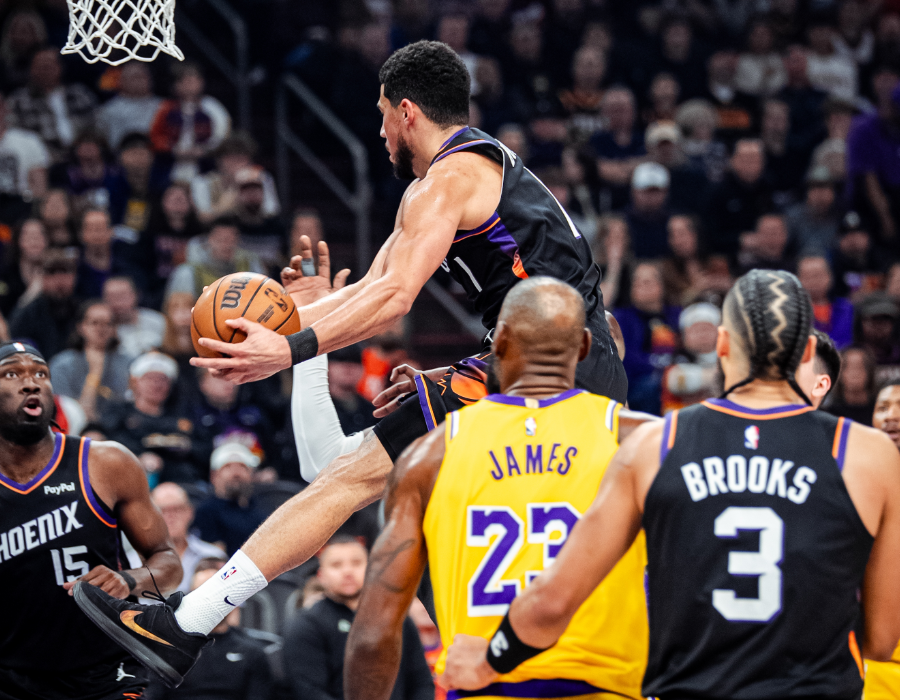 湖人24分惨败太阳，詹姆斯23分6助独木难支！湖人一战暴露三个问题