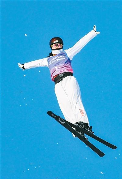 世界杯云顶站成绩出色中国空中技巧队期待米兰再圆梦