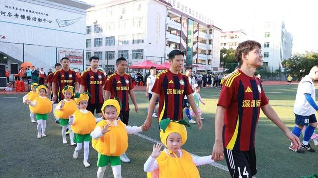 深圳街超公益巡回赛走过60场里程碑，其‘体育+’融合模式如何为县域发展提供系统性解决方案？