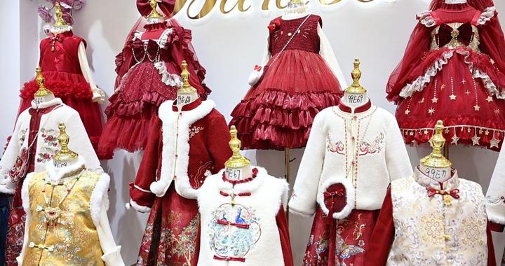 红火“年服”俏织里：童装之都的“升级密码”何在？