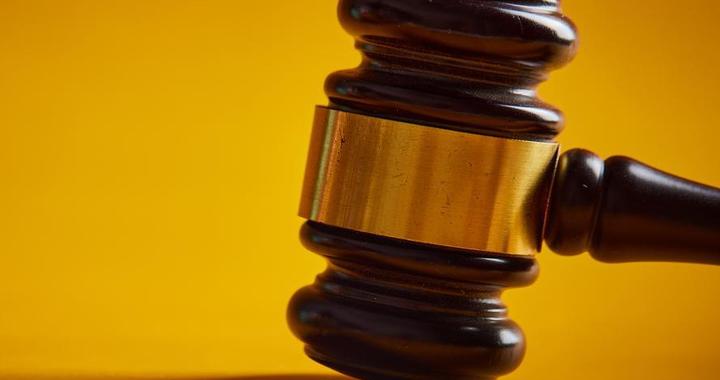 未保持安全距离酿事故 网约车22天停运损失法院判赔4538.57元