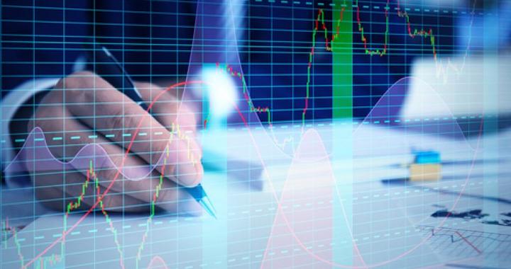 泡沫挤出、监管趋严与估值回归，23家退市背后的医疗资本大考｜2025中国经济年报