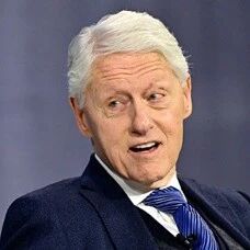 克林顿发表声明