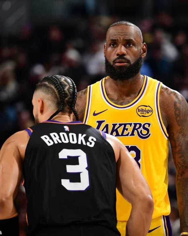 湖人三节缴枪！詹姆斯被德隆气的火冒三丈 布鲁克斯成他生涯后期克星