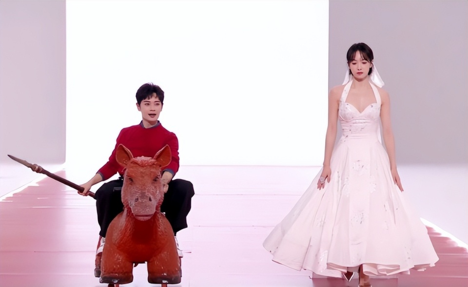 谁又能想到，星光大赏的红毯镜头，却成了明星真实颜值的“照妖镜”