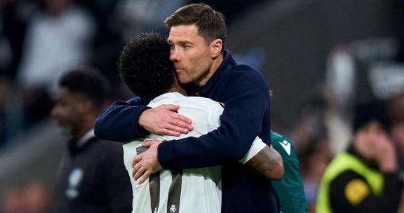 阿隆索纠错！皇马6000万前锋蜕变：边缘人晋升主力 全队受益