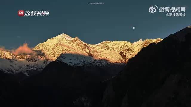 周深歌声纵览四季山川，2026愿你如朝阳灿烂