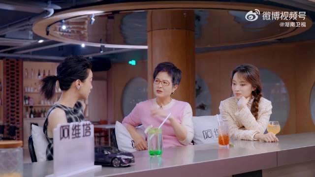 郭采洁谈曾陷竞争式感情，期待彼此照亮关系