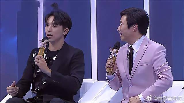 许魏洲求生欲拉满 问道想要哪个导师，看他高情商回复！