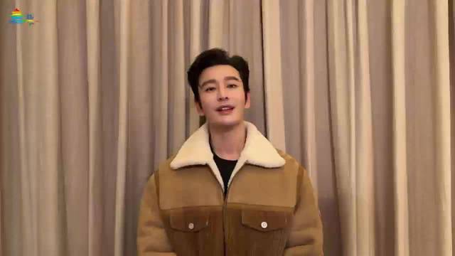 黄晓明喊你到青岛吃鲁菜看海鸥