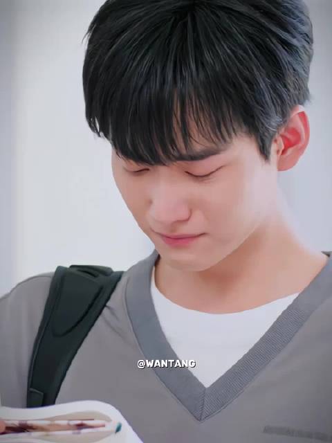 李雾哭戏引共鸣，平静落泪打动观众