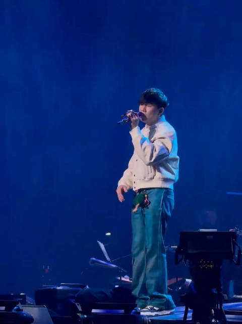 林俊杰洛杉矶演唱会献唱经典《江南》