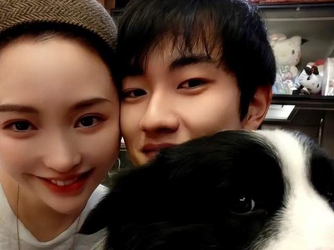 金莎被小19岁孙丞潇求婚，成现实版狙击蝴蝶，好友朱丹王梓薇祝福