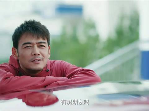 明白了，爱情就是幽默加流氓