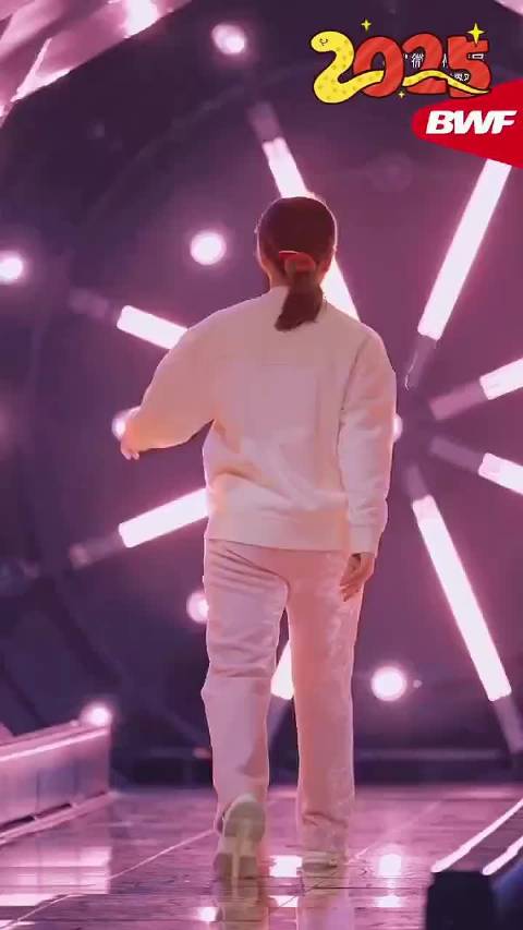 黄雅琼，郑思维，刘雨辰，陈清晨四人四种告别方式，温柔的，轻快的，稳重的