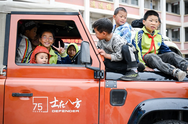 ϣ��Сѧ�ĺ�������·����ʿ��Ӱ