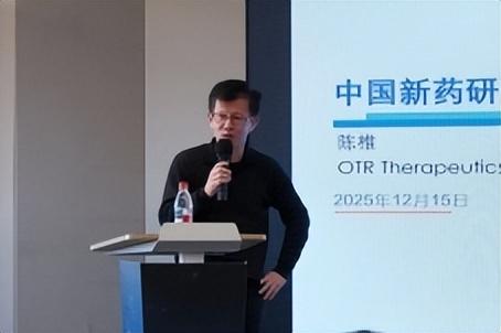 ��ͼΪ��격ʿ����ͼΪ��׵��ʿ