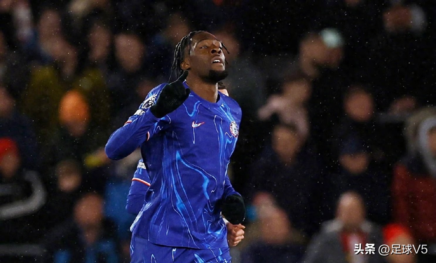 切尔西关闭租借大门！铁卫只能永久转会，三支球队遭遇规则限制