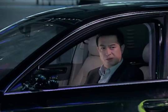 宋思明霸气救海藻，在海藻最无助时，宋思明出现了 李念 张嘉译 电视剧蜗居