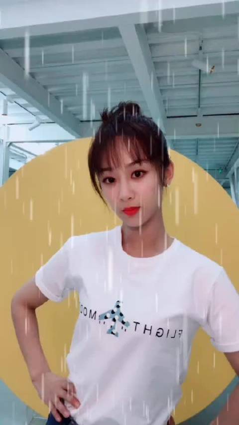 考古杨紫dy | 180802 今晚19：30大家记得收看 香蜜沉沉烬如霜，嘻嘻嘻