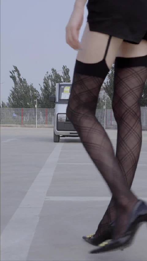 第一次做车模，会不会被人笑话呀