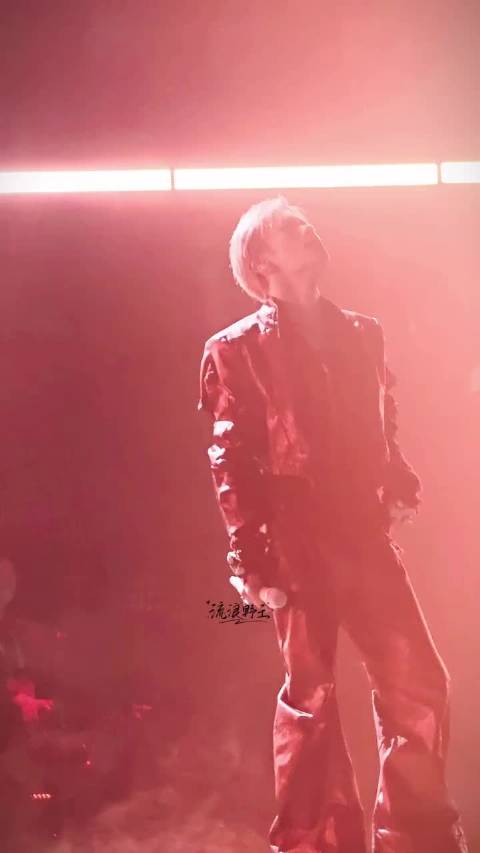 易烊千玺的多面性