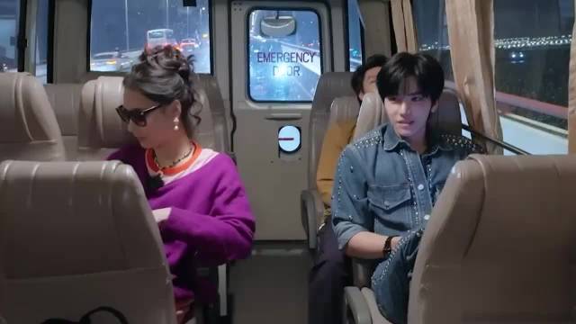 张柏芝育儿方式获赞，轻松应对柯淳挑战