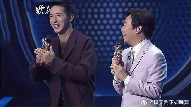 许魏洲真不客气，师傅也不给面子，直接问：怎么补偿我！