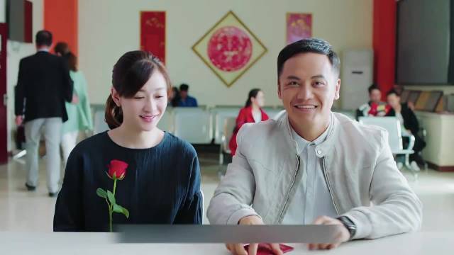 她追寻亡夫的心跳，却意外敲开了自己的心门