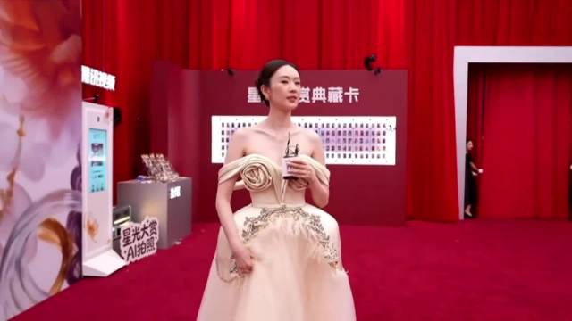 40岁童瑶被镜头怼脸，跟普通人没区别，瞬间治好我的容貌焦虑！