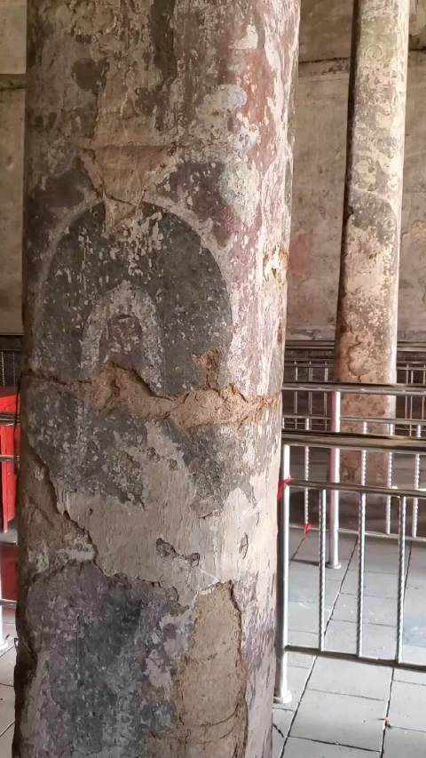 山西长治现元代罕见木柱大殿，壁画斗拱保存完好