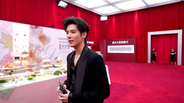 王安宇竟然有160斤！体验中医把脉，医生一句话王大将军直接冒汗