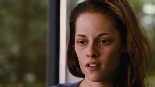 女人怀孕三个月就要生了 出生的婴儿却很不正常