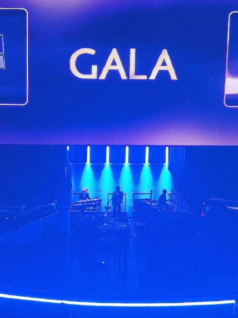 gala乐队出场，这前奏，哪首歌？ 你最想听哪首？一会分享给大家！