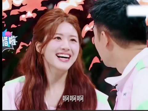 曾黎反应迅速脸肉嘟嘟引关注