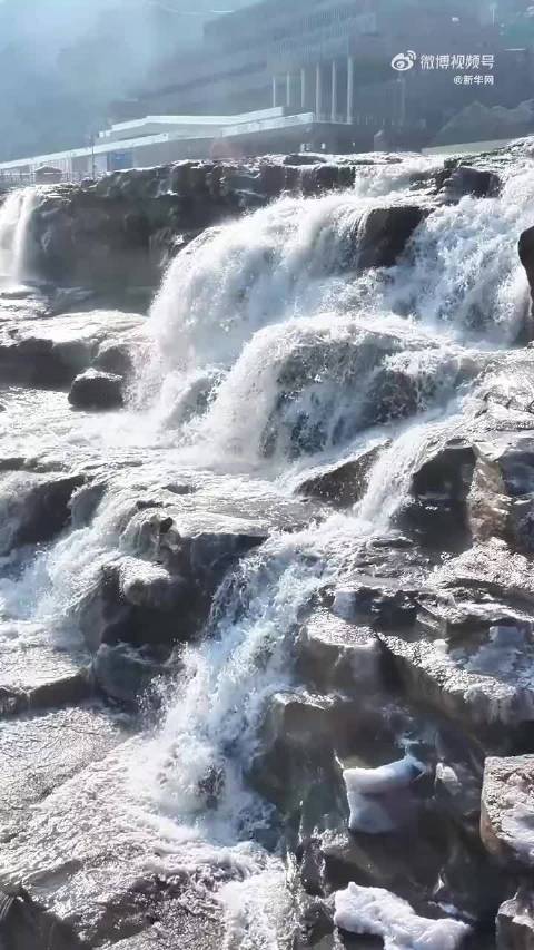 因为喜欢你，所以喜欢你所有的任性和小脾气