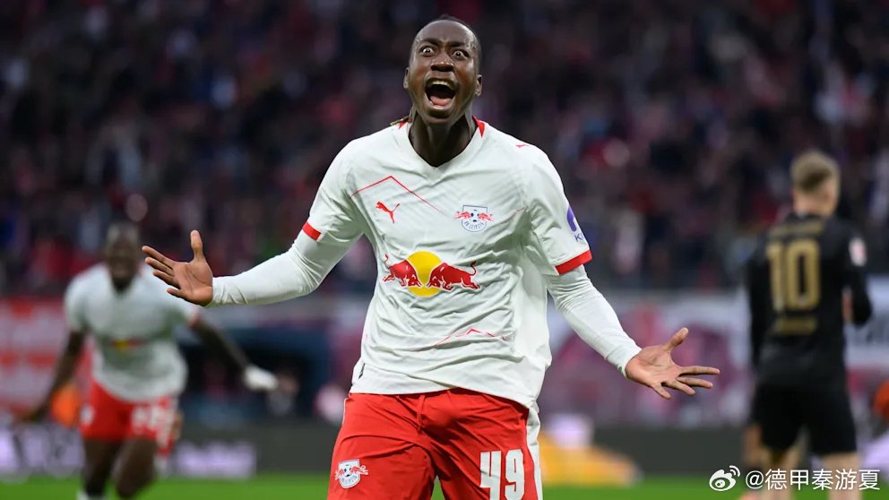 德甲前15轮趣味数据盘点，拜仁16连胜创纪录