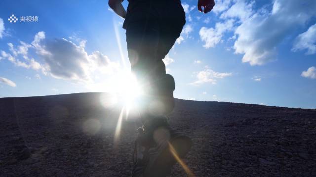 零跑十周年发布会