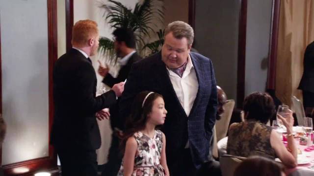 看着跳舞极尴尬的老爸们，莉莉最后说出这句话！