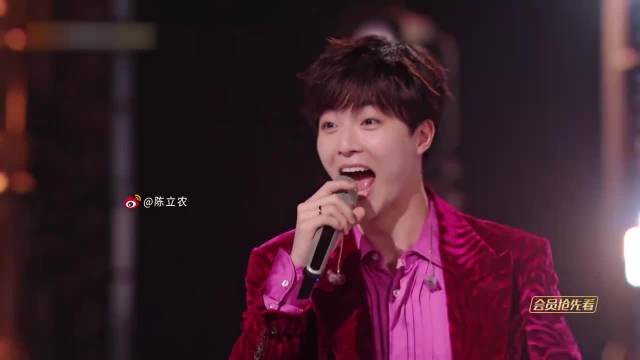 陈立农性格“人来疯”？被张韶涵眼神暗示，这反应绝了