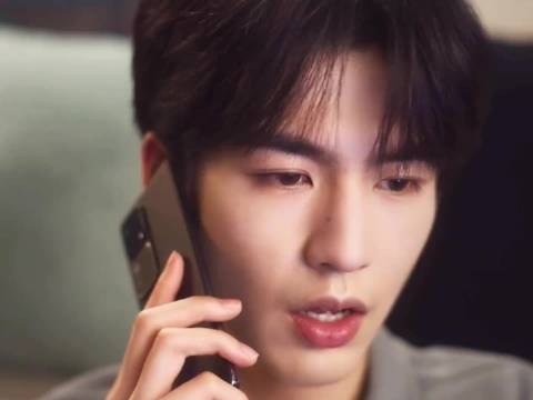 何医生：“我的意思是你可以早点睡”两个之间的拉扯感都要溢出屏幕了！