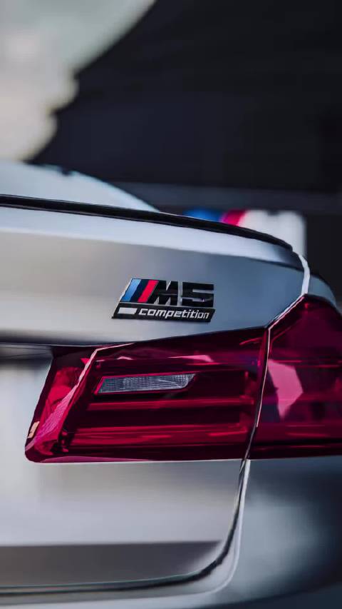 请选择你的宝马M5，我选E60，因为喜欢那台代号S85的V10大自吸~ 