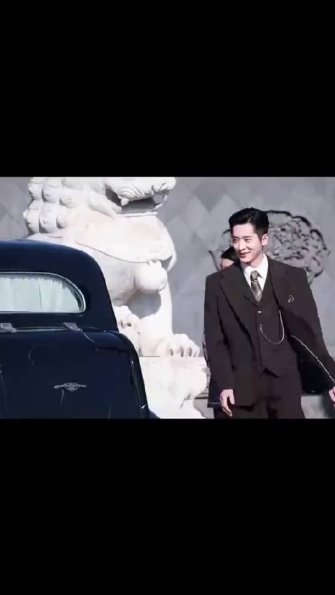 丞磊、徐若晗《玉簟秋》同框路透来了，虞昶轩开车带叶平君回家，看着好开心呀