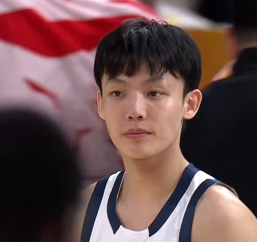 广东3消息！徐杰打破纪录，朱芳雨买断王少杰，胡明轩战胜心魔