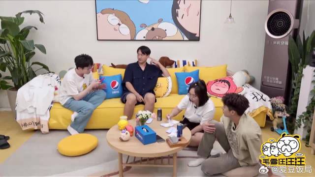 李雪琴聊桃花坞，王传君没事看云，王鹤棣用望远镜看星星