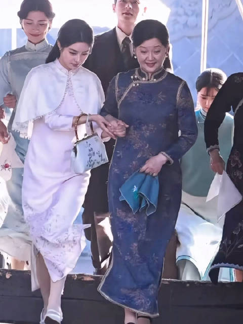 徐帆徐若晗玉簟秋同框，王丽坤丞磊加盟路透曝光