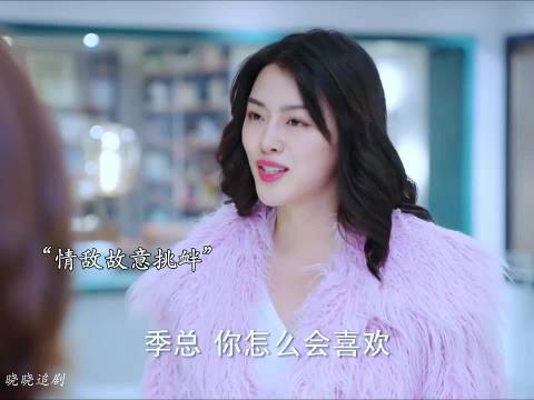 女性美源于自信与内涵而非年龄