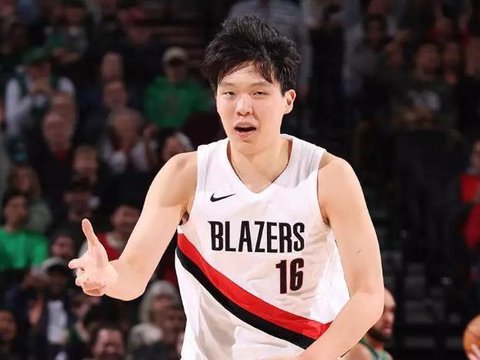 杨翰森复出3+3，林书豪球衣退役，好友周杰伦前往祝贺