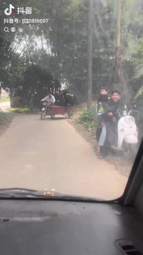 啥杜卡迪、本田金翼，都是输得一塌糊涂